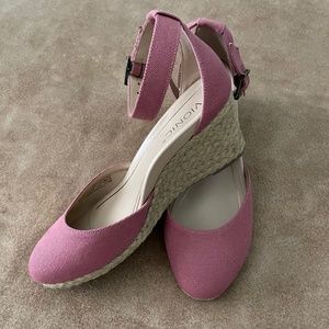Vionic Espadrilles - Amy Women’s Wedge Sandal Size 8.5 Wide NWOT